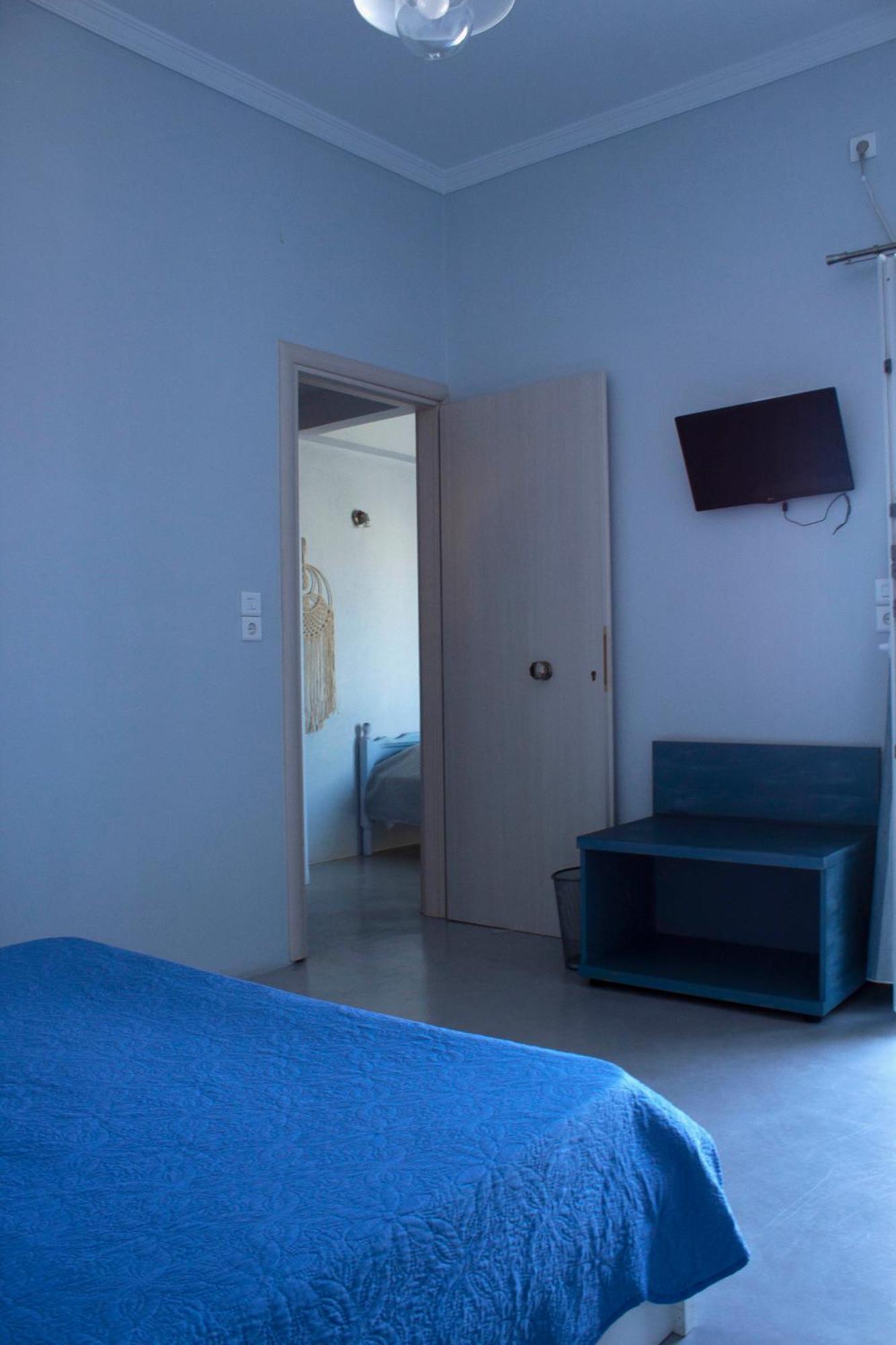 Passos Rooms Parikia  Room photo